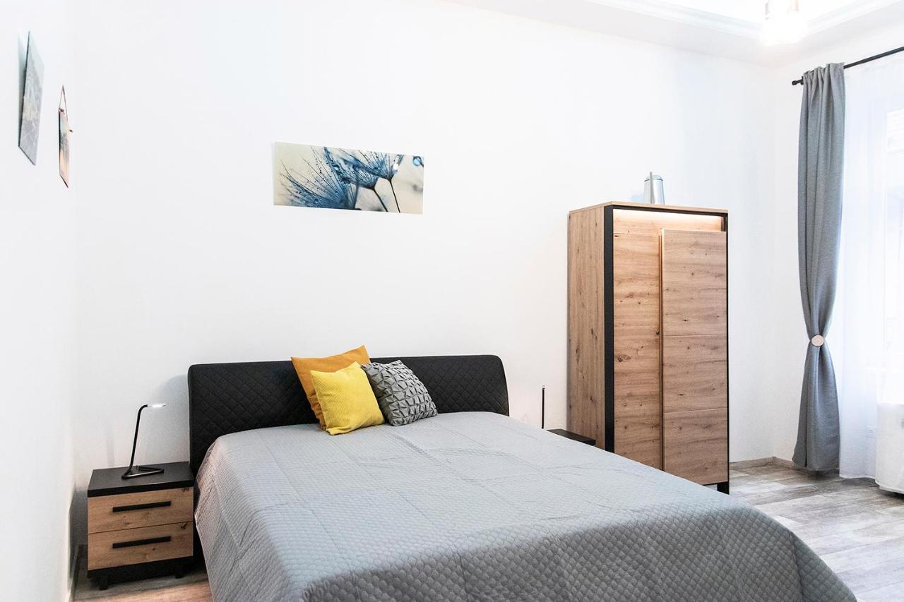Astoria Tiny Apartment Budapest Exterior foto